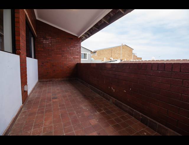 3 BEDROOM FLAT TO LET IN WARNER BEACH